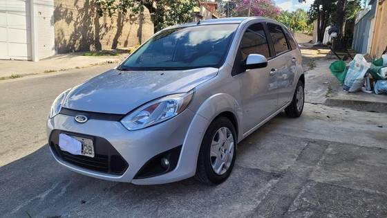 FORD FIESTA 1.6 ROCAM SE 8V FLEX 4P MANUAL